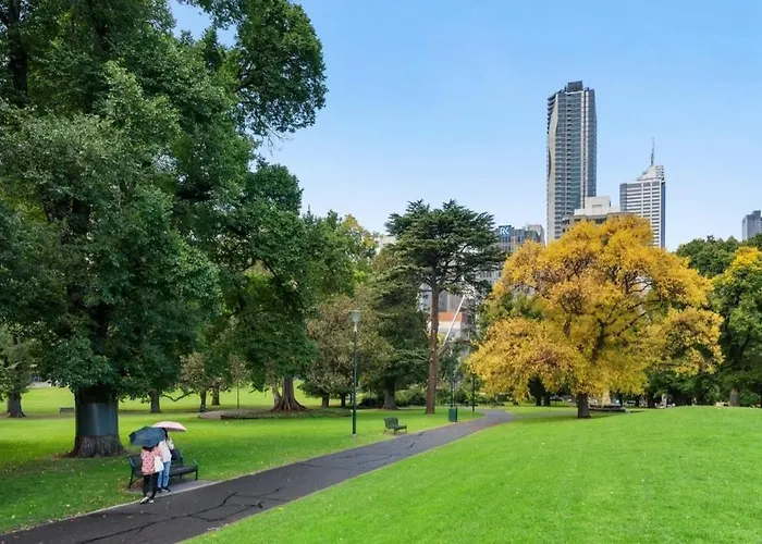 Breathtaking View - 2Br Apt In Melbourne Cbd W Gym